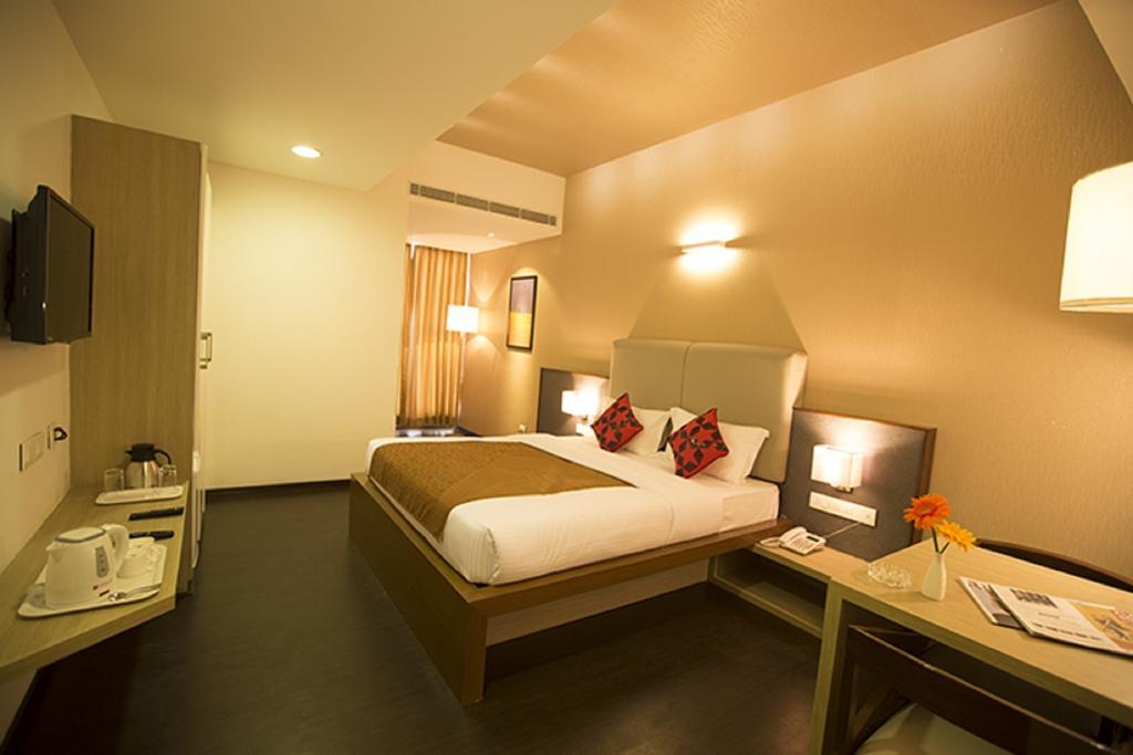 Vinaya Royal Inn Kammasandra Zimmer foto