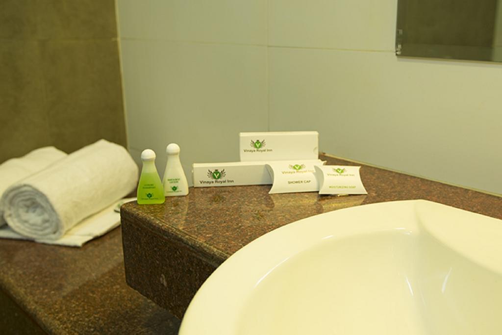 Vinaya Royal Inn Kammasandra Zimmer foto